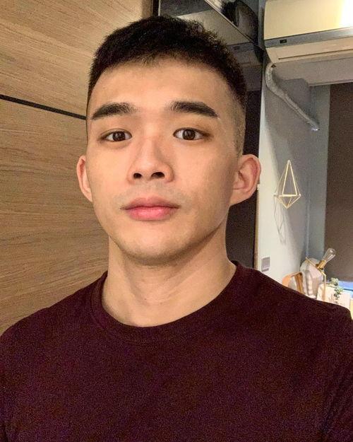 寸头发型图片男,简约时尚，展现男生硬朗魅力