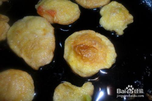炸鸡蛋泡泡的做法视频,简单美味家常早餐制作教程