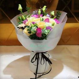 花束礼盒图片,浪漫心意，尽在这一盒之中