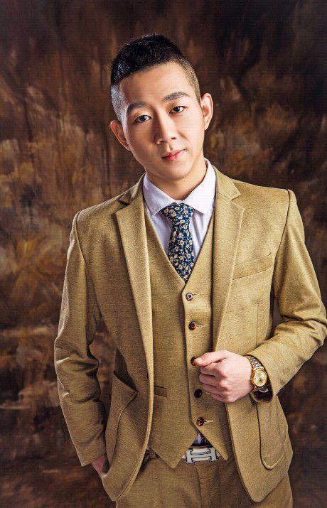 王小源图片,光影交织下的青春印记