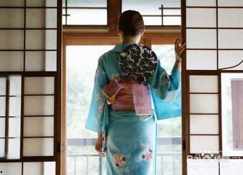 日本女和服下的秘密,揭开日本和服之下的神秘面纱