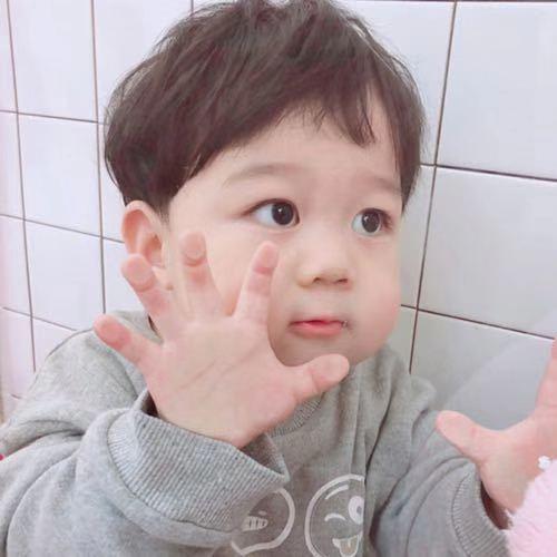 男宝宝图片大全可爱,盘点男宝宝图片大全中的可爱瞬间