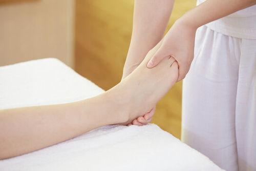 女性下面图片,图片中的优雅与力量