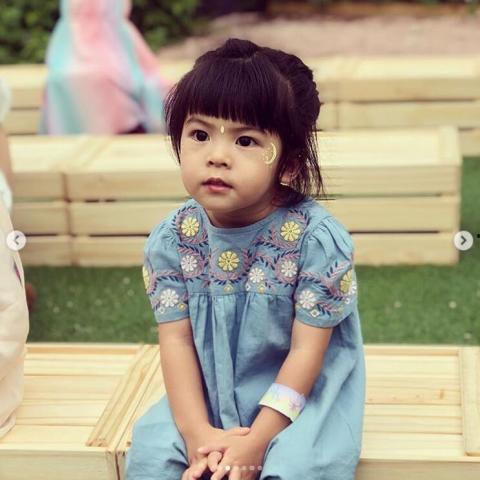 咘咘最近的图片,最新写真集锦