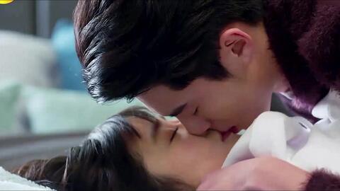 床吻戏大全视频,浪漫瞬间，情感火花瞬间点燃