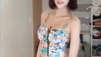 韩国美女主播直播间